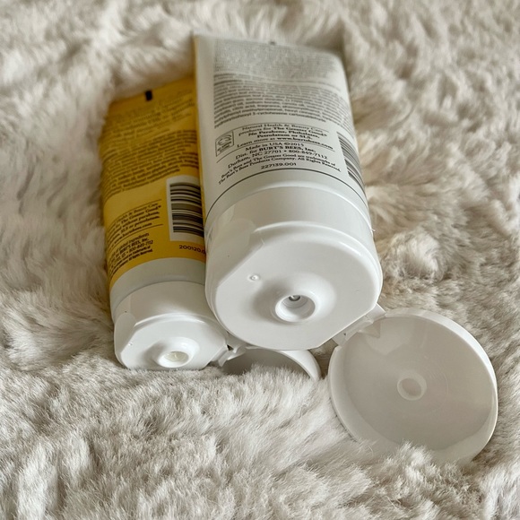 Burt’s Bees Body Lotion and Hand Cream - Picture 3 of 3